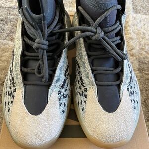 Adidas Yeezy Quantum Basketball Shoes